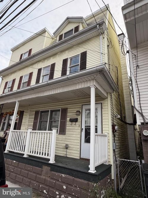 427 N North, MINERSVILLE, PA, 17954 | Card Image