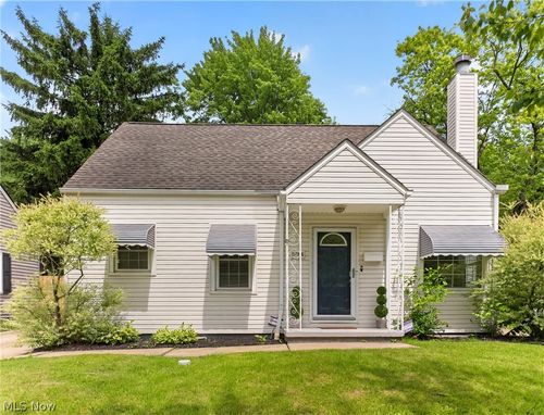 2751 Valley Rd, Cuyahoga Falls, OH, 44223-1639 | Card Image