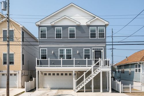 620 W Maple Avenue, West Wildwood, NJ, 08260 | Card Image