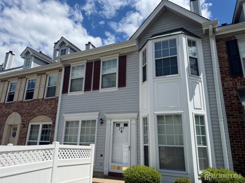 207 Darwin Ln, North Brunswick, NJ, 08902-4217 | Card Image