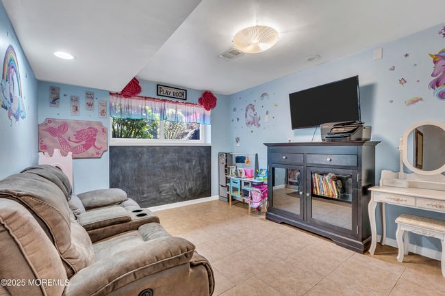 12 Silversmith Ct, House other with 5 bedrooms, 3 bathrooms and null parking in Howell NJ | Image 36