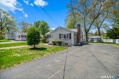 27 Highland Rd, Windsor Locks, CT, 06096-1239 | Card Image