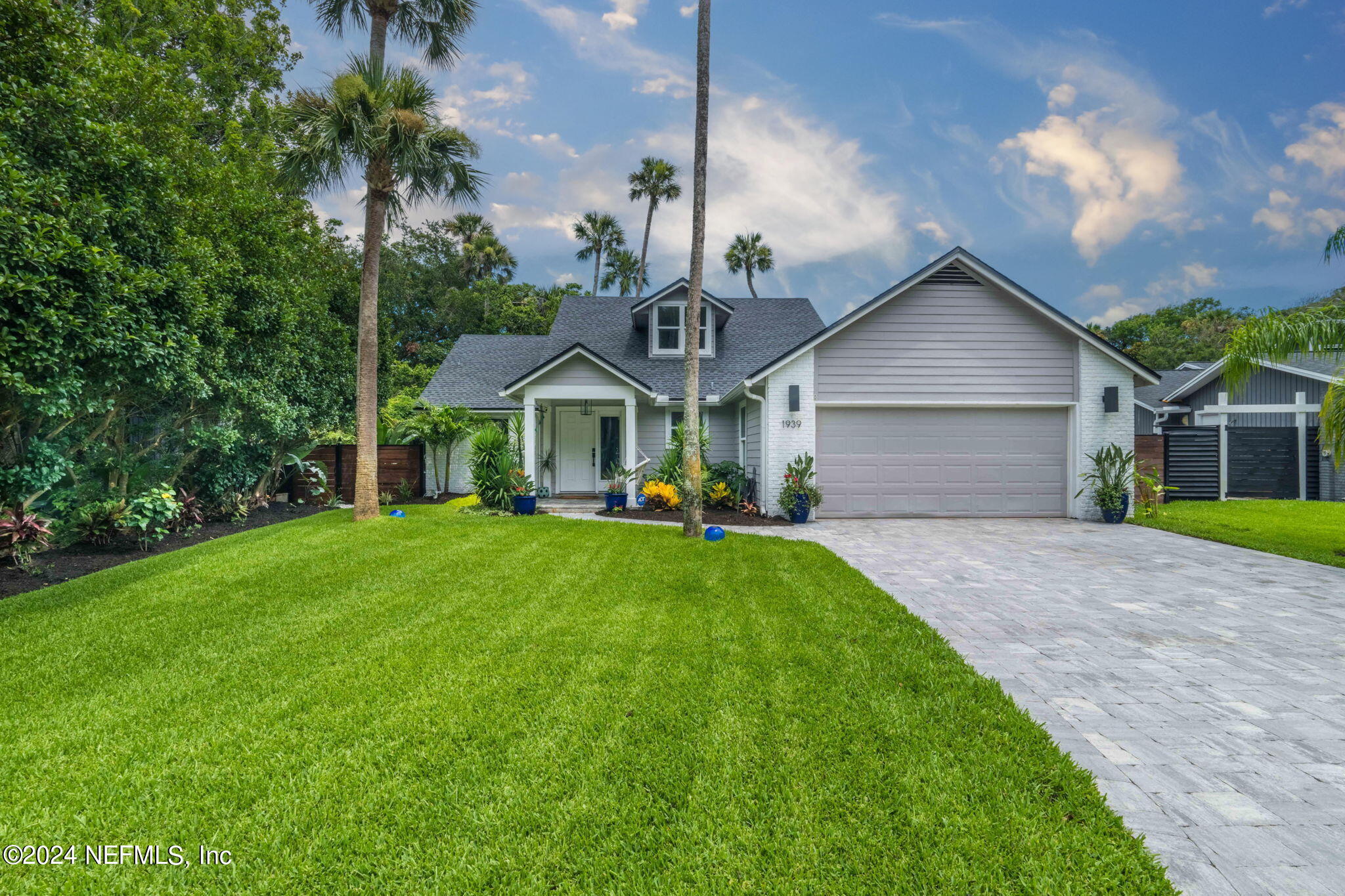 Brista DE Mar Cir, Atlantic Beach, FL 32233