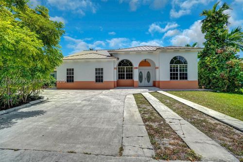 25 Ludlam Dr, Miami Springs, FL, 33166-4957 | Card Image