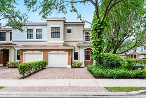 247 W Chrystie Cir, Delray Beach, FL, 33484-8155 | Card Image