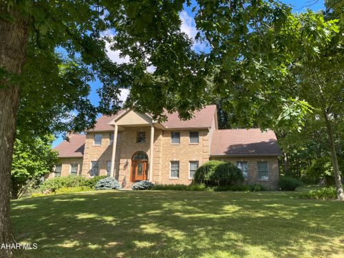 5 Sylvan Oakes Dr, Hollidaysburg, PA, 16648-2921 | Card Image