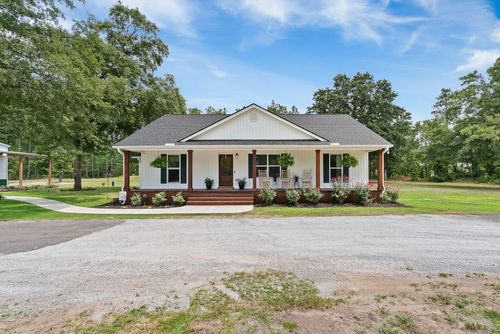 136 Thirteen Way, Cross, SC, 29436-3652 | Card Image