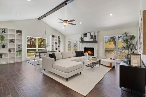 60 Augusta Dr, Wimberley, TX, 78676-2520 | Card Image