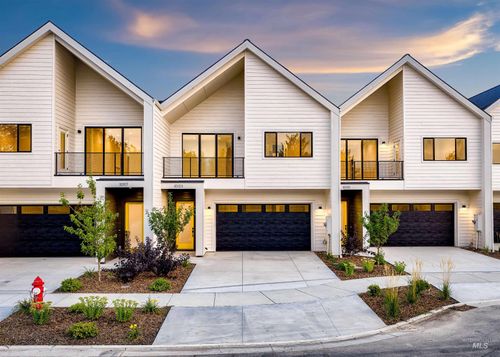 10123 W Southerland Dr, Boise, ID, 83709-2407 | Card Image