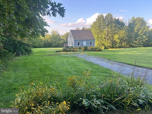2981 Harmonyville Road, ELVERSON, PA, 19520 | Card Image