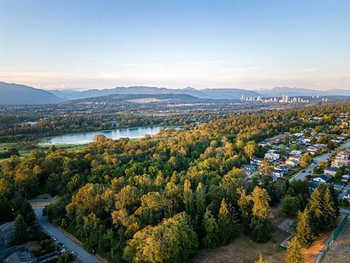 7668 Wheater Crt, Burnaby, BC, V5E4P3 | Card Image
