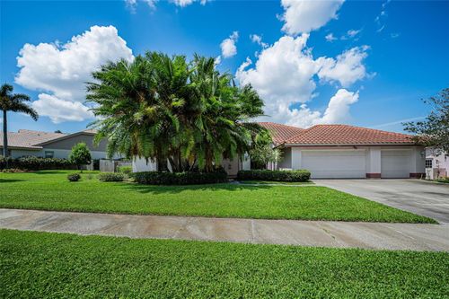 107 Woodcreek Dr S, SAFETY HARBOR, FL, 34695-5512 | Card Image