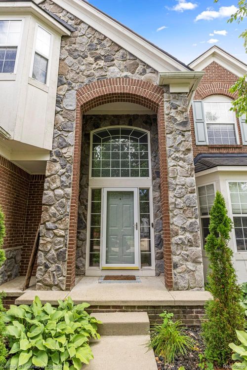 24219 Summer Ln, Flat Rock, MI, 48134-1836 | Card Image