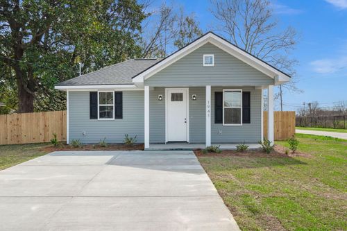 1941 Token St, North Charleston, SC, 29405-8017 | Card Image