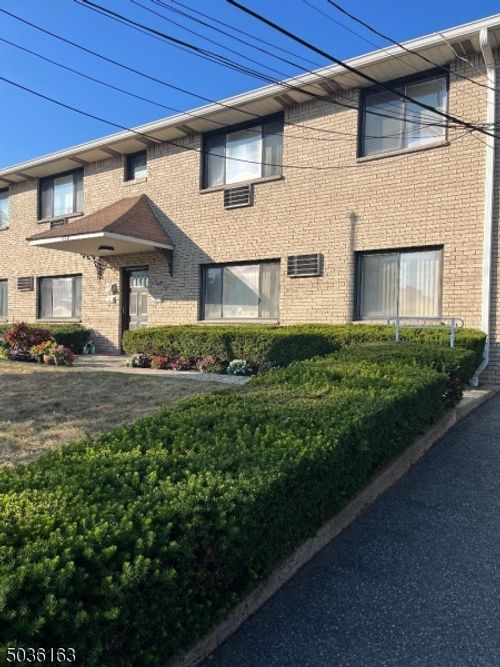 apt-5-890 Allwood Rd, Clifton, NJ, 07012-1995 | Card Image