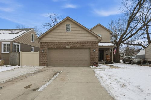 21818 Grand Lake St, Saint Clair Shores, MI, 48080-4013 | Card Image