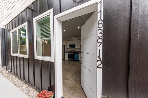 11839 Runnymede St, North Hollywood, CA, 91605-3228 | Card Image