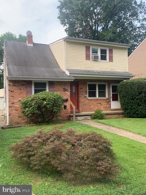 downstairs-442 Buttonwood Avenue, MAPLE SHADE, NJ, 08052 | Card Image