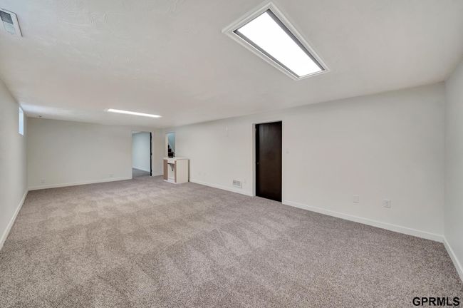 3940 N 17 Th St, House other with 4 bedrooms, 3 bathrooms and 2 parking in Lincoln NE | Image 23