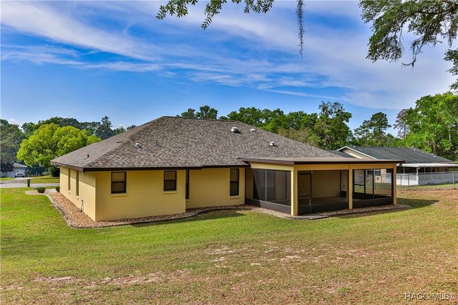 8087 E Decatur Ct, House other with 3 bedrooms, 2 bathrooms and 3 parking in Floral City FL | Image 50
