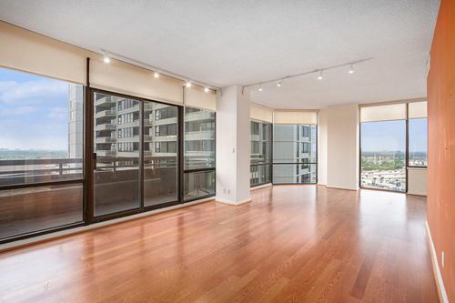unit-13p-14 Greenway Plz, Houston, TX, 77046-1421 | Card Image