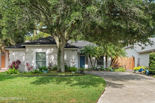 1562 Linkside Dr, Atlantic Beach, FL, 32233-7307 | Card Image