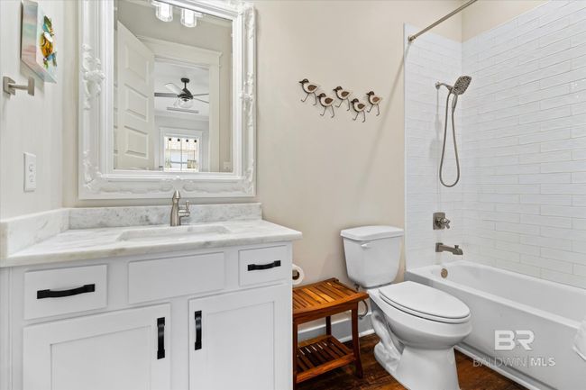 En-suite bathroom | Image 18