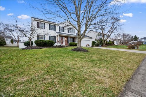 994 Countryside Dr, Medina, OH, 44256-3869 | Card Image