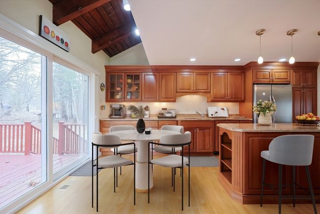 125 Nonset Path, House other with 3 bedrooms, 2 bathrooms and 6 parking in Acton MA | Image 4