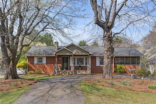 410 Lynhaven Dr, Winston Salem, NC, 27104-2610 | Card Image