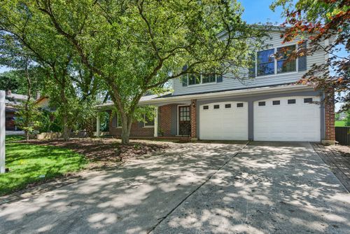 712 Pawnee Ln, Naperville, IL, 60563-1416 | Card Image