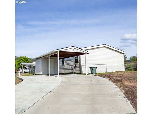 11-313 12th St, La Grande, OR, 97850-2838 | Card Image
