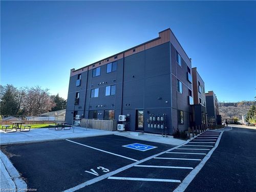 2d-259 King St E, Stoney Creek, ON, L8G1L9 | Card Image