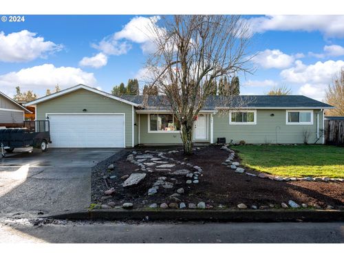 905 S Magnolia St, Cornelius, OR, 97113 | Card Image