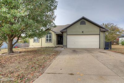 1824 Red Bird Drive, House other with 3 bedrooms, 2 bathrooms and null parking in Webb City MO | Image 2