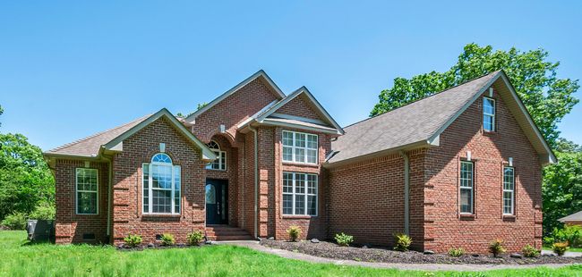 1031 Laurel Hills Dr, House other with 3 bedrooms, 2 bathrooms and 5 parking in Dickson TN | Image 4