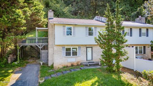 512 Jena Beth Dr, Elizabethton, TN, 37643-3842 | Card Image