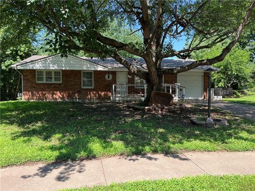 4222 E 42nd Street Ct, Independence, MO, 64055-5001 | Card Image