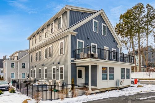 b-105 Market St, Amesbury, MA, 01913-1725 | Card Image