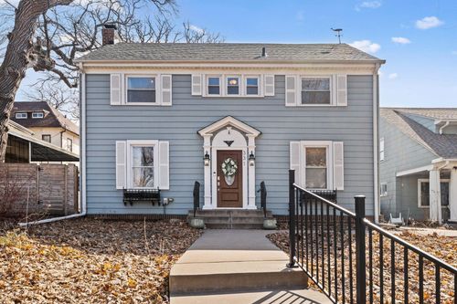 331 Ridgewood Ave, Minneapolis, MN, 55403-3542 | Card Image