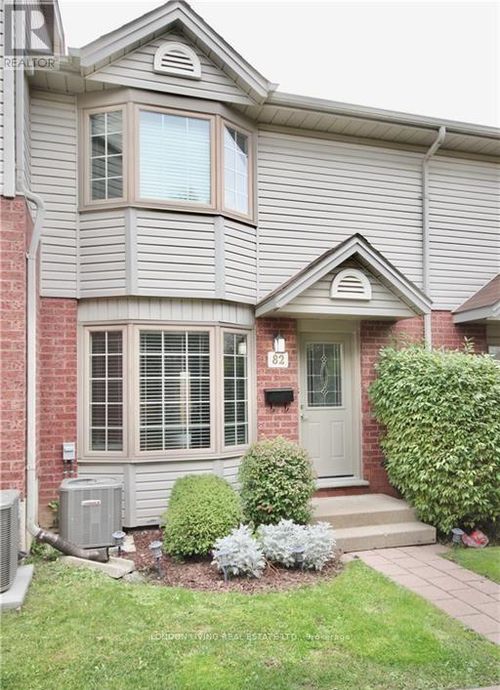 82-70 Chapman Crt, London, ON, N6G4Z4 | Card Image