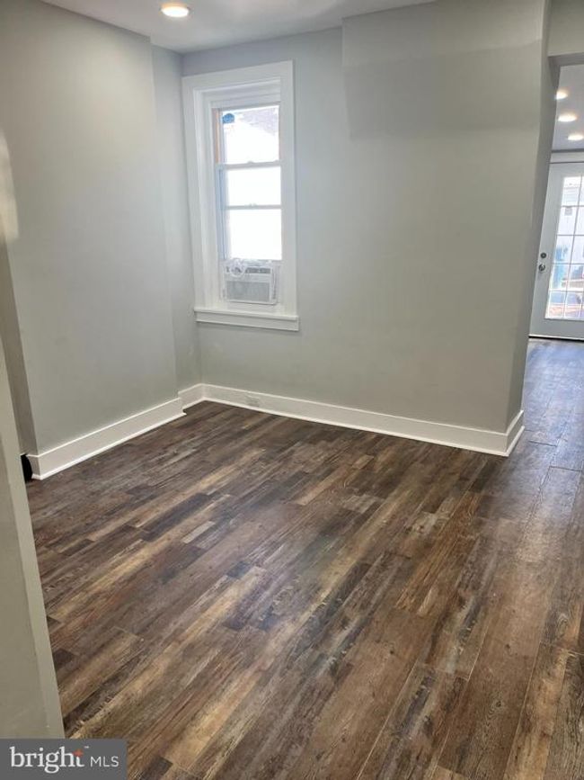 209 Lexington Ave, Townhouse with 3 bedrooms, 1 bathrooms and null parking in CRUM LYNNE PA | Image 4