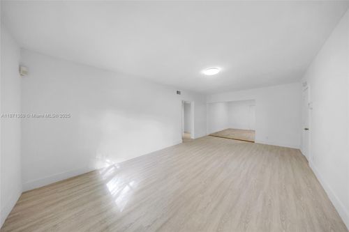 apt-1-1125 9th St, Miami Beach, FL, 33139-5627 | Card Image