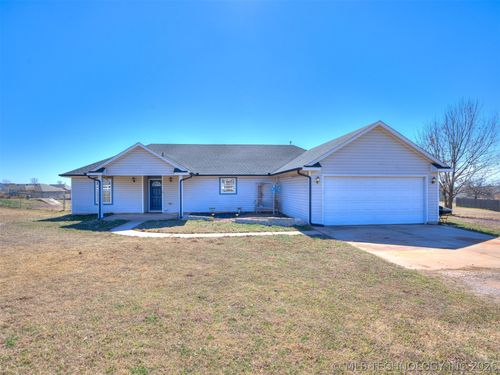 1320 Kristin Lane, Blanchard, OK, 73010 | Card Image