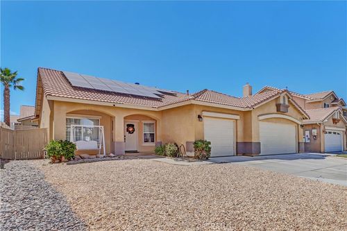 12660 Table Rock, Victorville, CA, 92392 | Card Image