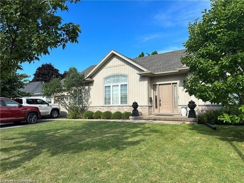 3 Chancery Cir, Saint Catharines, ON, L2M7R3 | Card Image