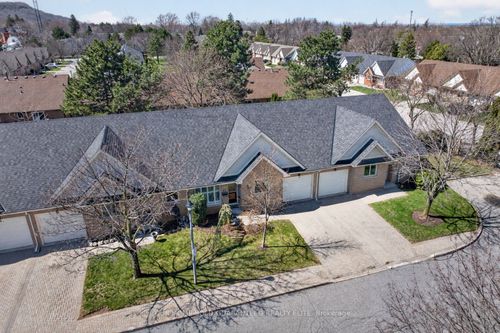 13-165 Main Street E, Grimsby, ON, L3M1P2 | Card Image