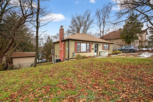 1914 Liverpool Rd, Pickering, ON, L1V1W5 | Card Image