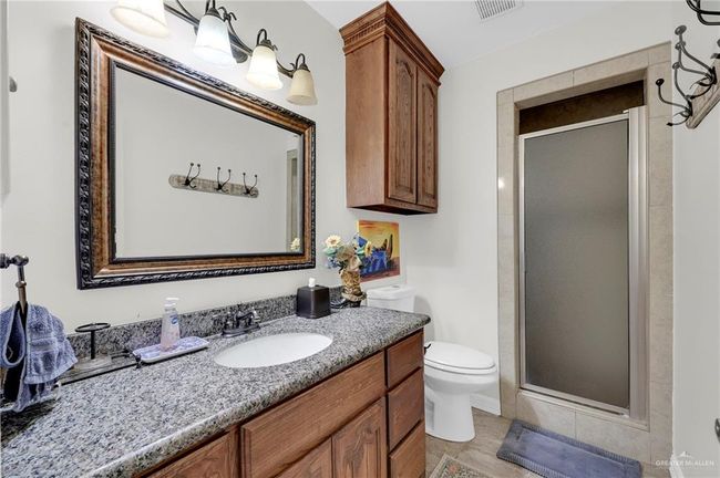 5213 Mile 8 1/2 Rd, House other with 3 bedrooms, 3 bathrooms and 2 parking in Edinburg TX | Image 17