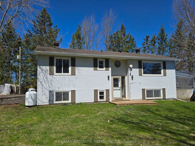 37 Somerville Rd, House other with 5 bedrooms, 2 bathrooms and 20 parking in Kemptville ON | Image 4
